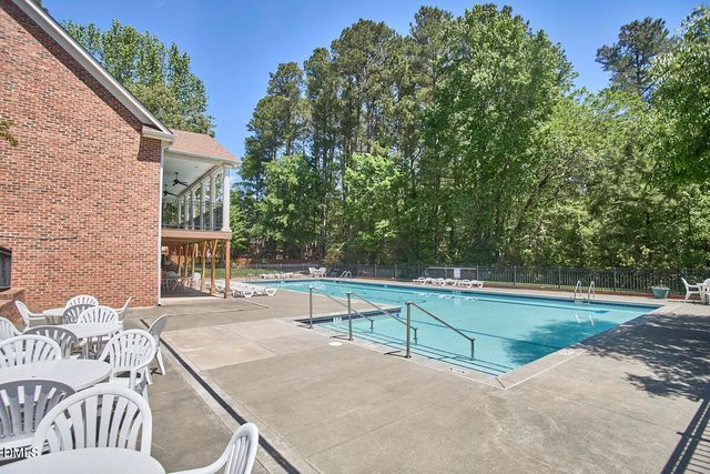 502 Oxfordshire Lane, Chapel Hill, NC 27517