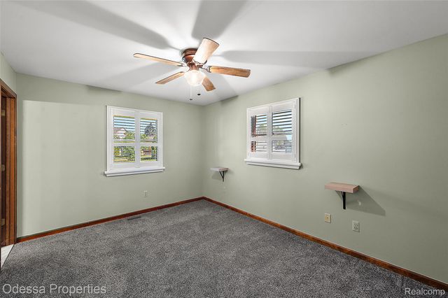 16185 24 MILE Road, Macomb Township, MI 48042