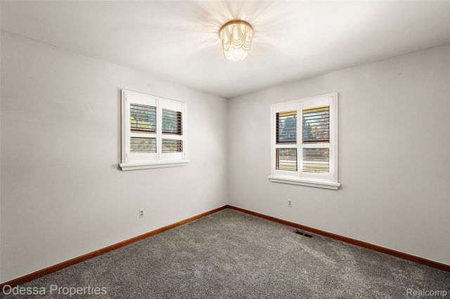 16185 24 MILE Road, Macomb Township, MI 48042