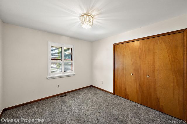 16185 24 MILE Road, Macomb Township, MI 48042