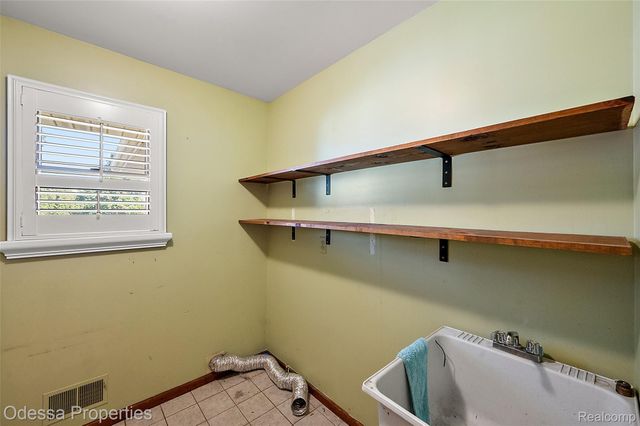 16185 24 MILE Road, Macomb Township, MI 48042