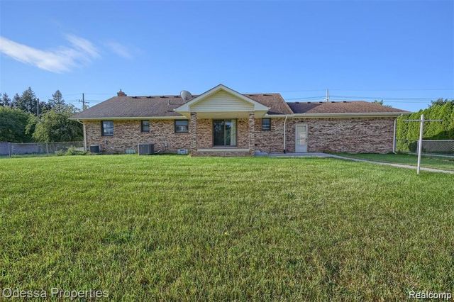 16185 24 MILE Road, Macomb Township, MI 48042