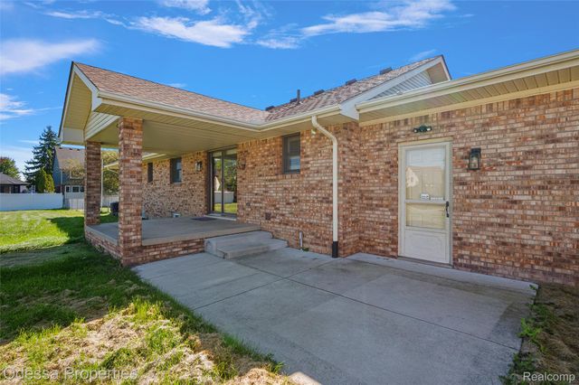 16185 24 MILE Road, Macomb Township, MI 48042