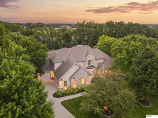 1219 Ranch View Lane, Elkhorn, NE 68022