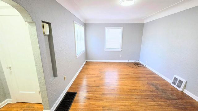 657 Dawson, Waterloo, IA 50703