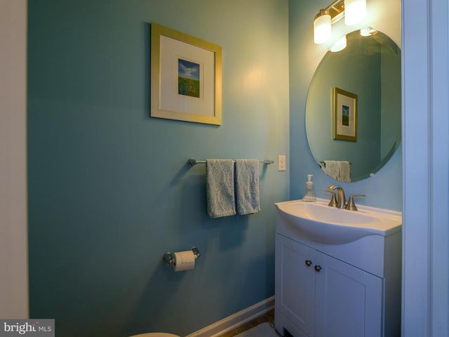 14 FARADAY CT, Morton, PA 19070