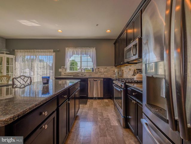 14 FARADAY CT, Morton, PA 19070