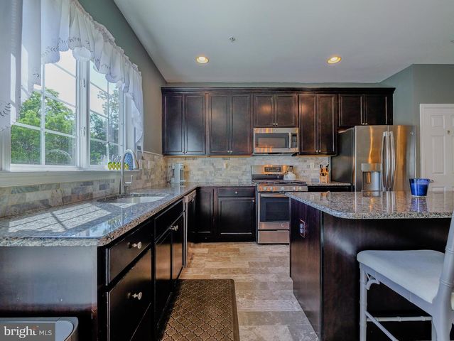 14 FARADAY CT, Morton, PA 19070