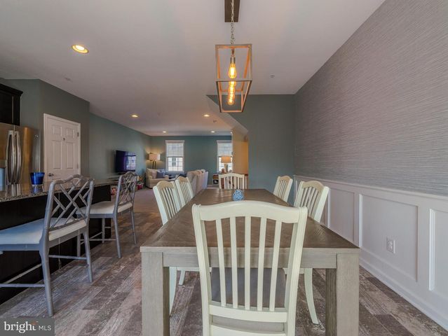 14 FARADAY CT, Morton, PA 19070