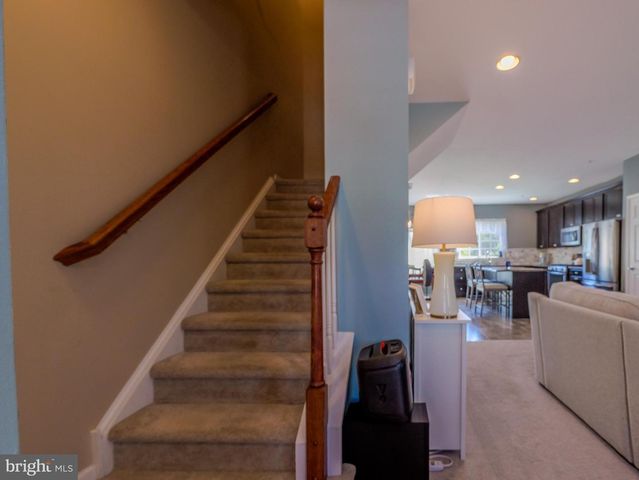 14 FARADAY CT, Morton, PA 19070