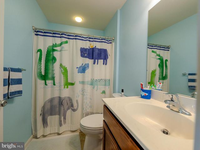 14 FARADAY CT, Morton, PA 19070