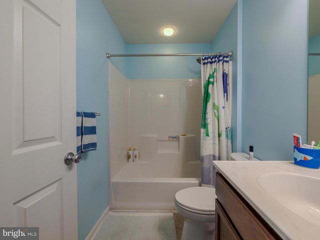 14 FARADAY CT, Morton, PA 19070