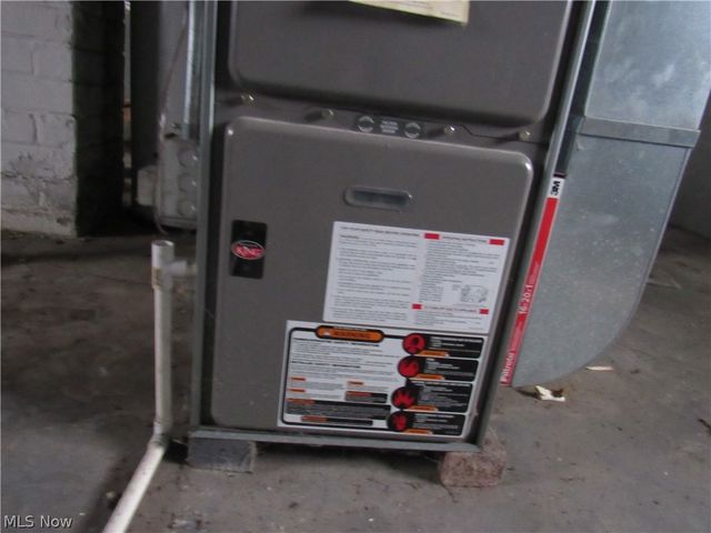 406 W Indiana Avenue, Sebring, OH 44672