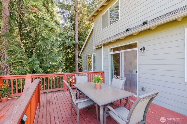 8400 Jeatran Place NW, Silverdale, WA 98383