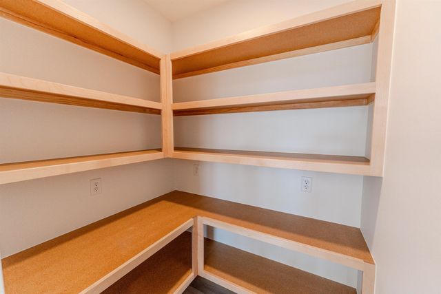 4554 N Sandkey St, Wichita, KS 67204