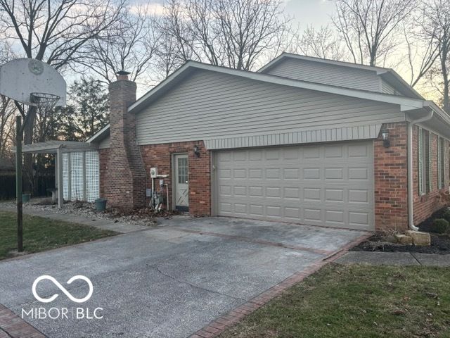 502 Winding Trail, Greenwood, IN 46142