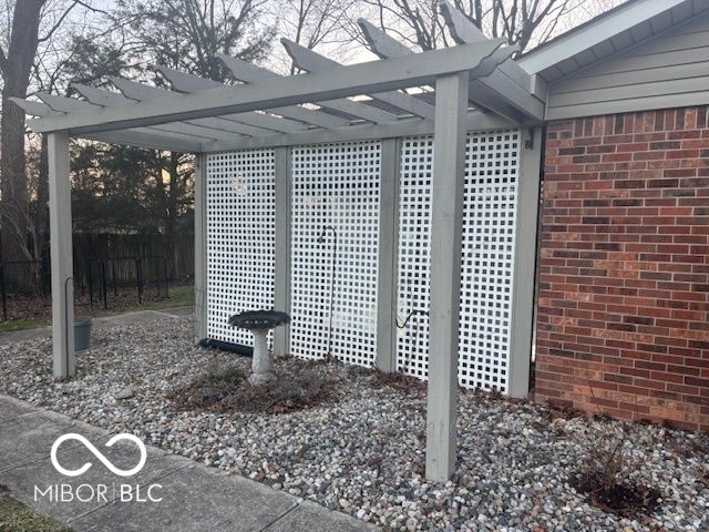 502 Winding Trail, Greenwood, IN 46142