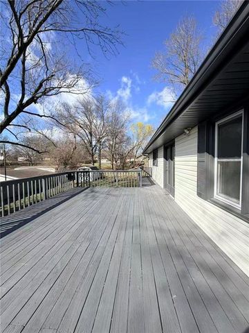 6900 Fulton Road, Pleasant Valley, MO 64068