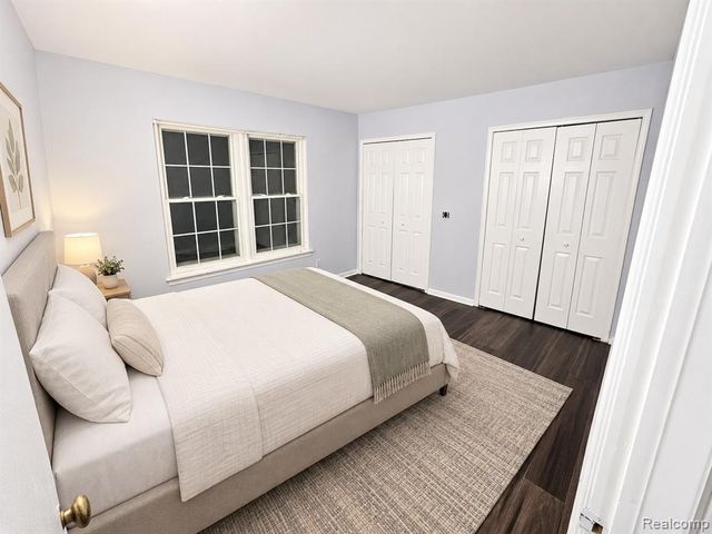 27718 W Echo Valley 216, Farmington Hills, MI 48334