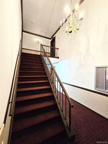 27718 W Echo Valley 216, Farmington Hills, MI 48334