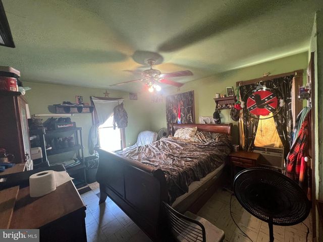 231 WEST NORTH ST, Waynesboro, PA 17268