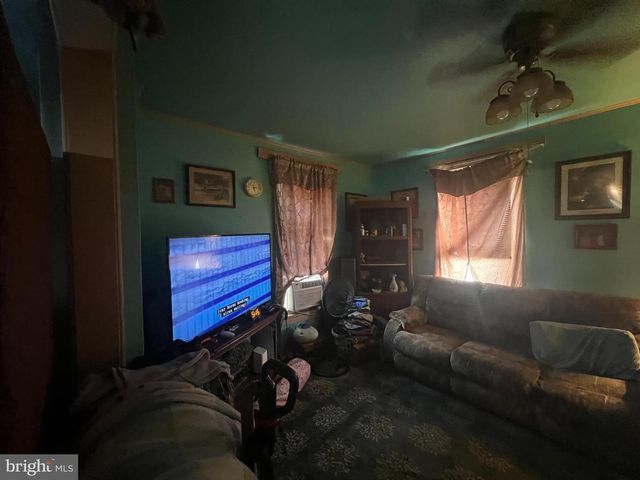 231 WEST NORTH ST, Waynesboro, PA 17268