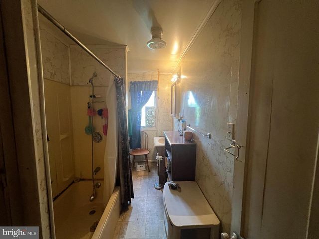 231 WEST NORTH ST, Waynesboro, PA 17268