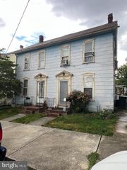 231 WEST NORTH ST, Waynesboro, PA 17268
