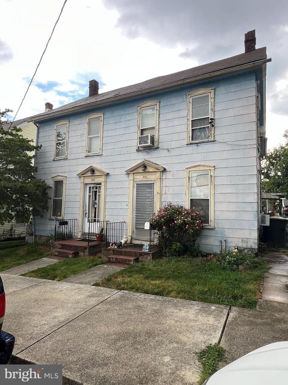 231 WEST NORTH ST, Waynesboro, PA 17268