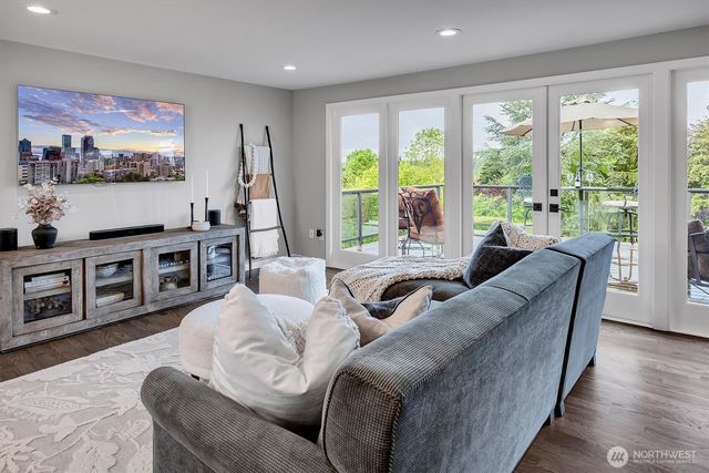 1441 88th Avenue NE, Clyde Hill, WA 98004