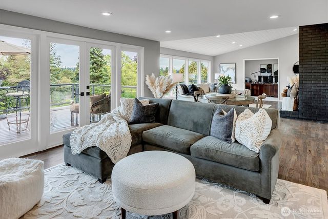 1441 88th Avenue NE, Clyde Hill, WA 98004