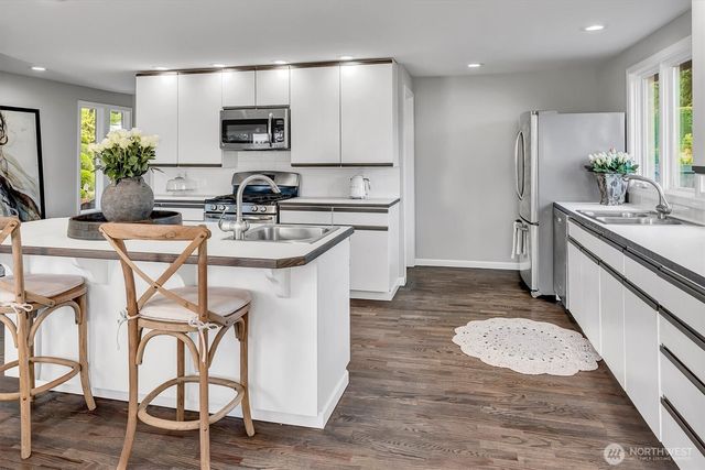 1441 88th Avenue NE, Clyde Hill, WA 98004
