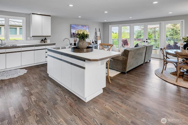 1441 88th Avenue NE, Clyde Hill, WA 98004