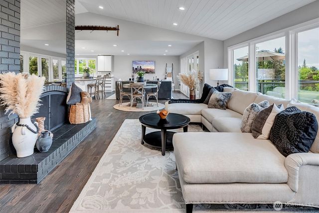 1441 88th Avenue NE, Clyde Hill, WA 98004