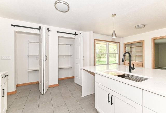 N79W15709 Charles COURT, Menomonee Falls, WI 53051