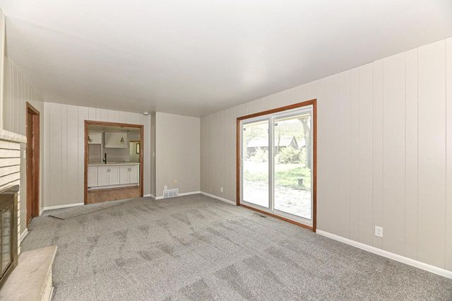 N79W15709 Charles COURT, Menomonee Falls, WI 53051