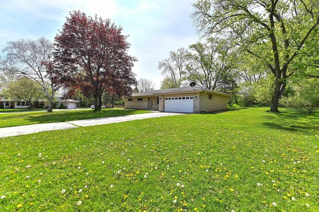 N79W15709 Charles COURT, Menomonee Falls, WI 53051