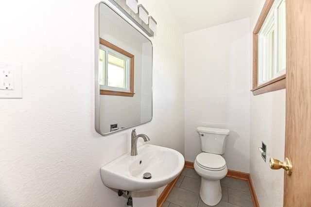 N79W15709 Charles COURT, Menomonee Falls, WI 53051
