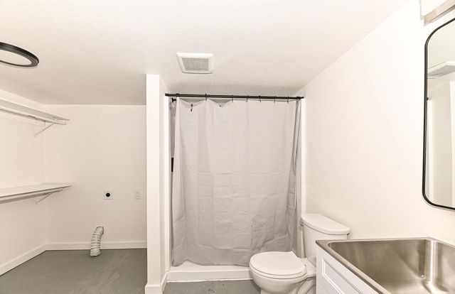 N79W15709 Charles COURT, Menomonee Falls, WI 53051