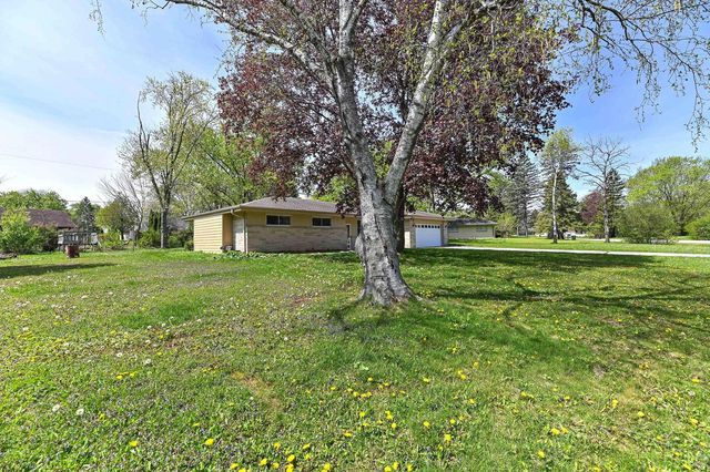 N79W15709 Charles COURT, Menomonee Falls, WI 53051