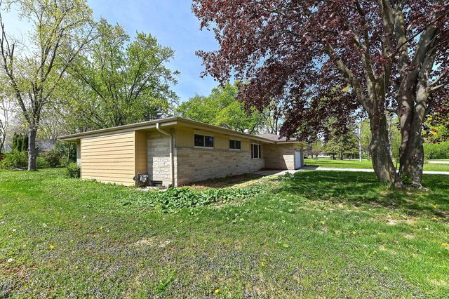 N79W15709 Charles COURT, Menomonee Falls, WI 53051