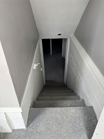 2064 Lavelle Road, Flint Charter Township, MI 48504