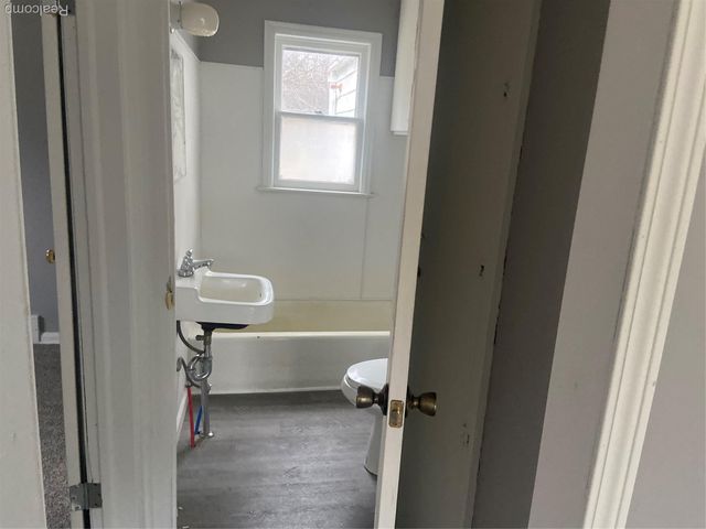 2064 Lavelle Road, Flint Charter Township, MI 48504