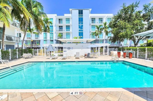 2100 Van Buren Street 203, Hollywood, FL 33020