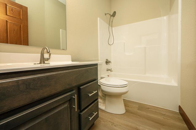 531 Hickory Street, Janesville, IA 50647