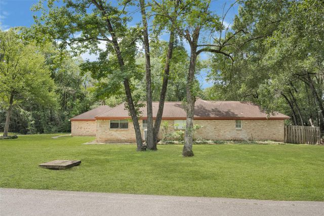 705 Holly Springs Court, Conroe, TX 77302