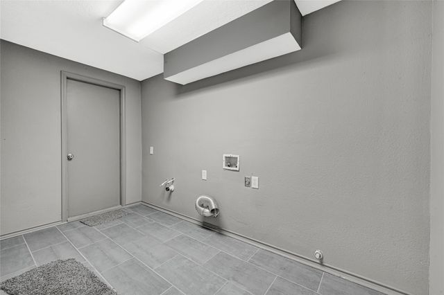 705 Holly Springs Court, Conroe, TX 77302
