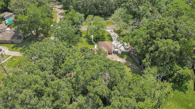 705 Holly Springs Court, Conroe, TX 77302
