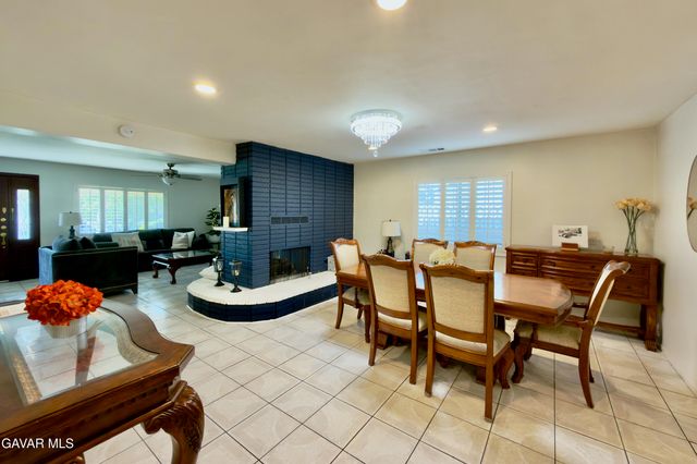 6118 Bellingham Avenue, North Hollywood, CA 91606