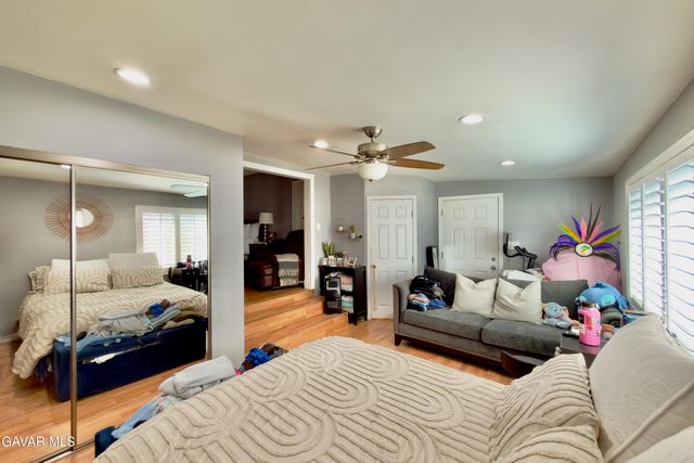 6118 Bellingham Avenue, North Hollywood, CA 91606